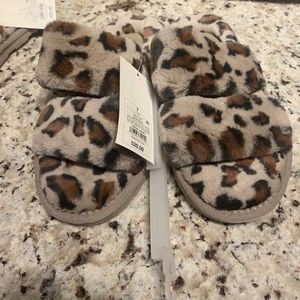 NWT Stars Above Furry Soft Animal Print Slippers